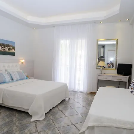Kira Veta Apartment Potos